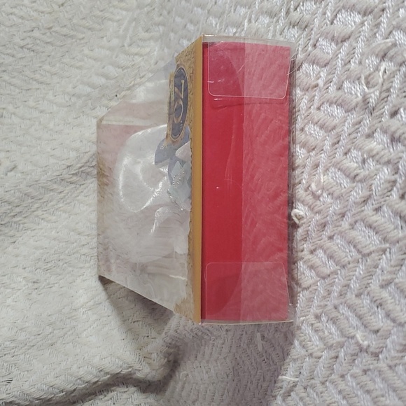 Barbie Queen Elizabeth II 70TH Anniversary Doll - Picture 7 of 11